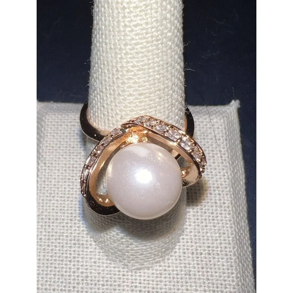 Gold Tone Cocktail Ring‎ Large Faux Pearl Crystals Statement Sz 9 New with Tag